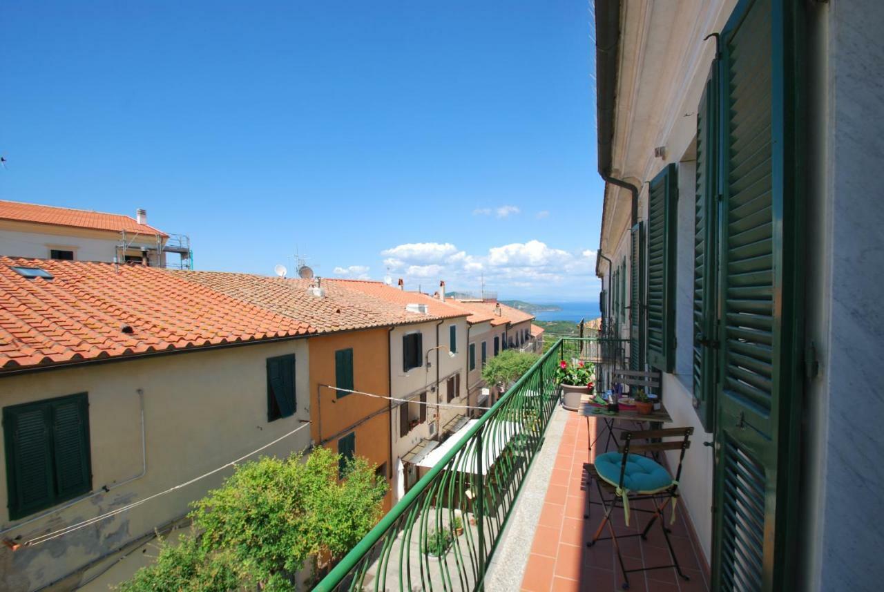Casa Lidia - Centrale Con Balcone Vista Mare E Aria Condizionata Capoliveri  Exterior photo